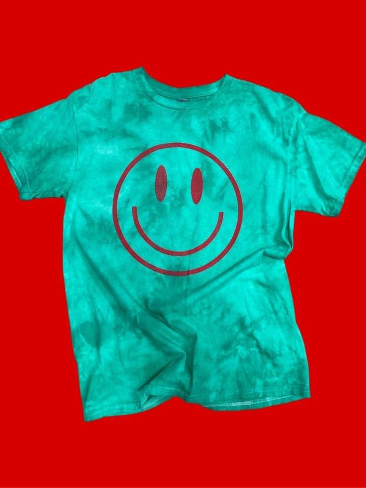 Smiley Tee (Christmas Edition)